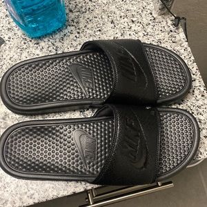 Nike slides